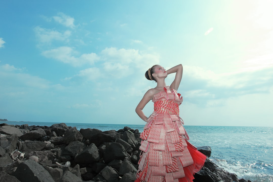 Photo salmon dress
